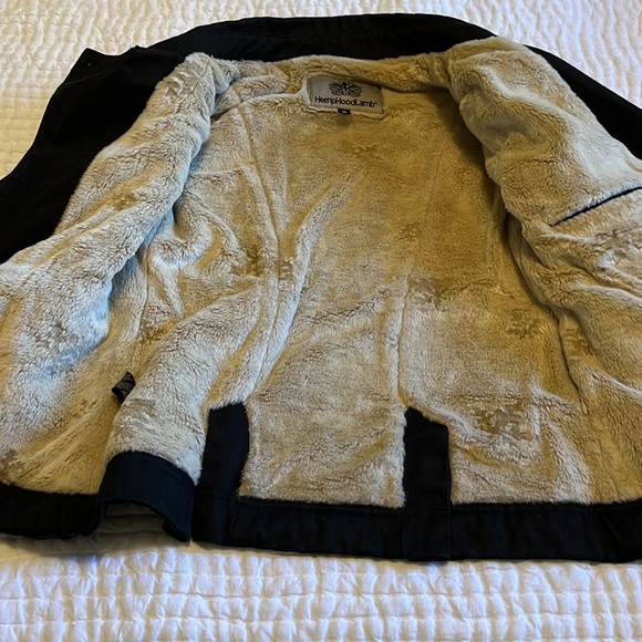 HempHoodLamb med black jacket with fluffy, soft lining; hemp/recycled plastic - Picture 2 of 2